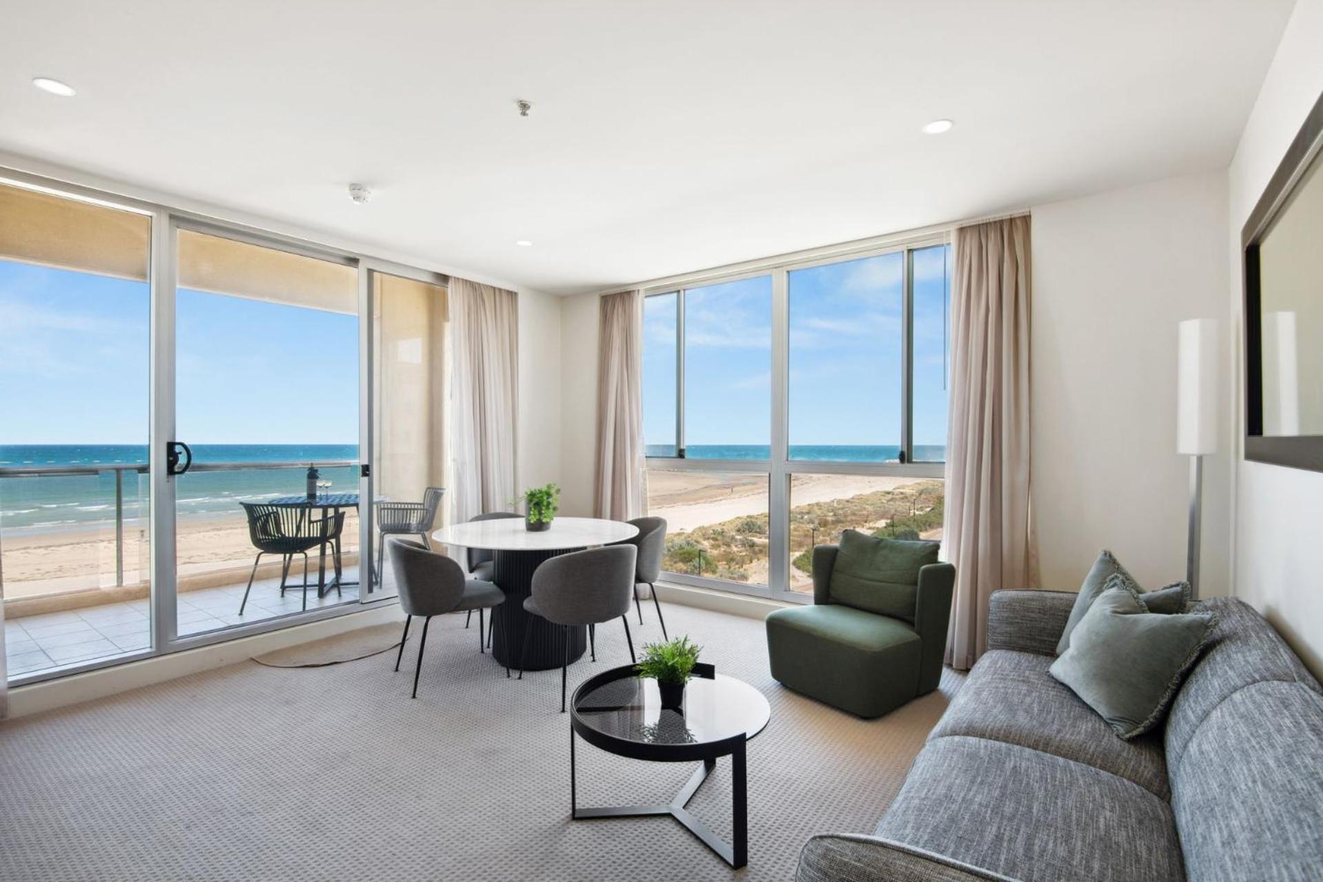 Apartment Belle Escapes - Beachfront Balcony